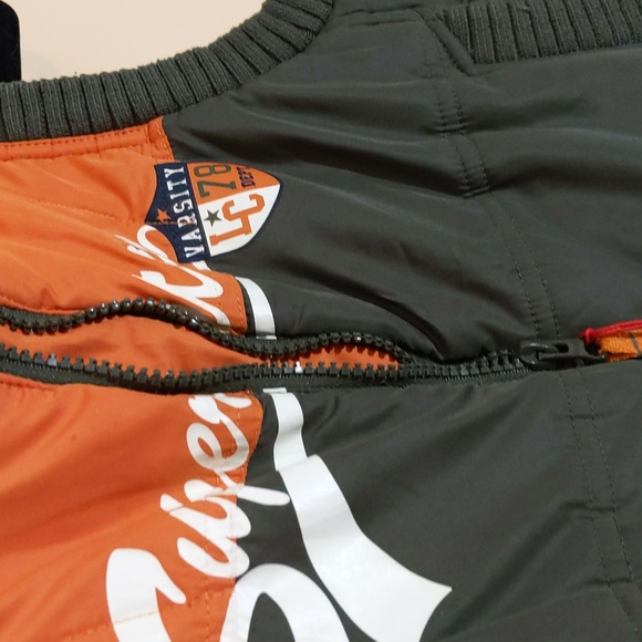 Athletic Works| Green Puffer Vest with Orange Top and Pockets - Picture 3 of 12